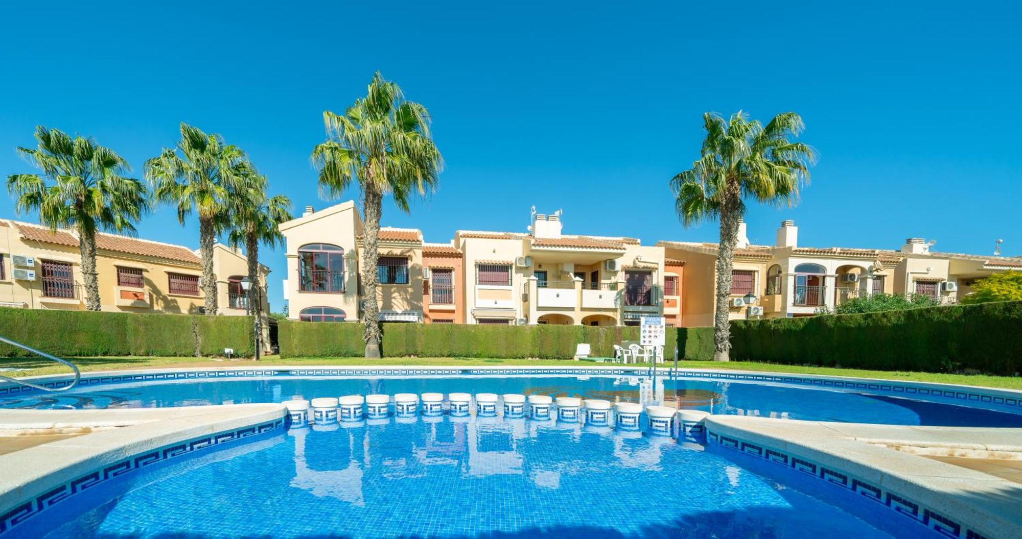 Club Salino Hideaway-Your Peaceful Retreat With Pool In Torrevieja Exterior photo
