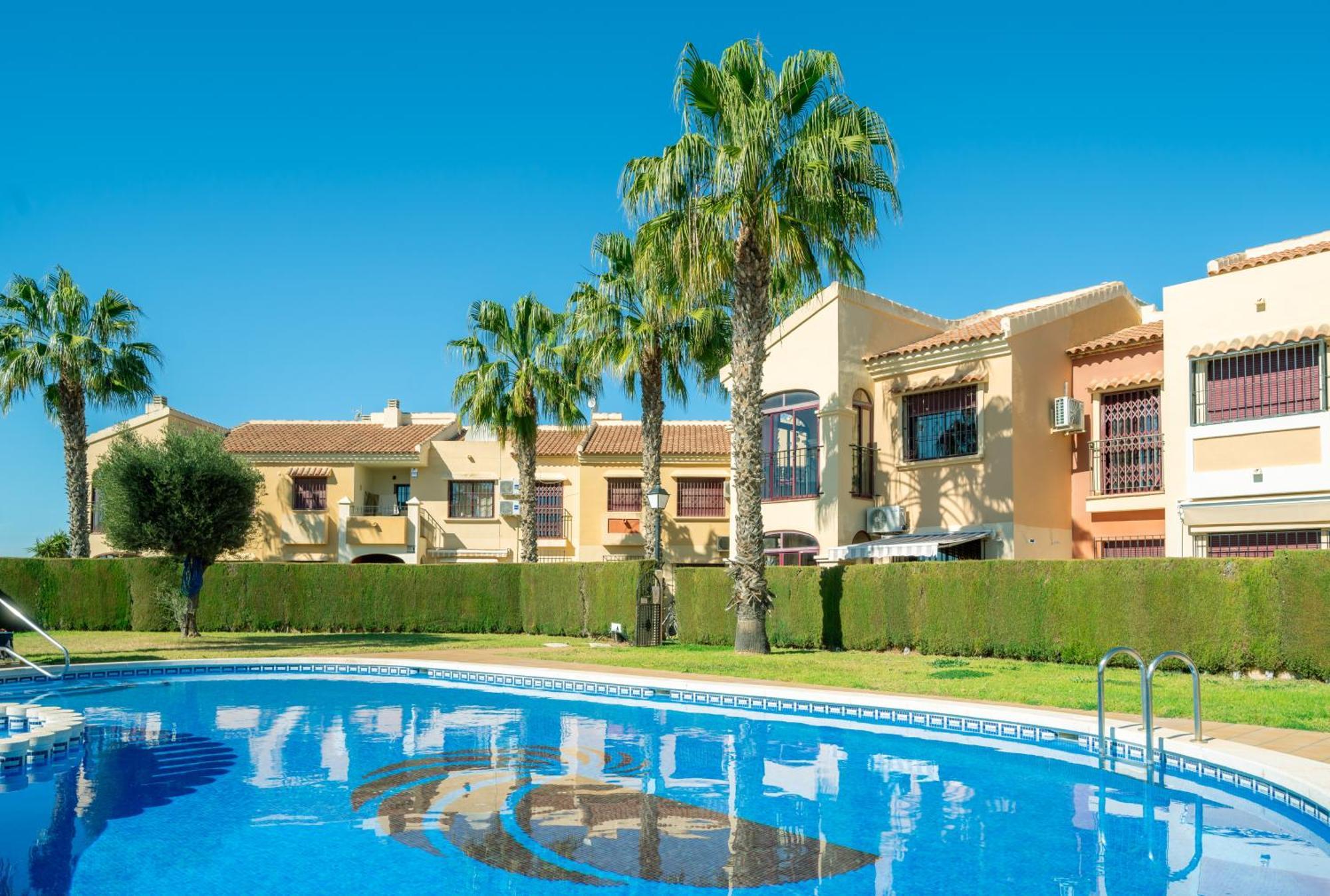 Club Salino Hideaway-Your Peaceful Retreat With Pool In Torrevieja Exterior photo